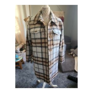 Loft Size Small plaid jacket Like new